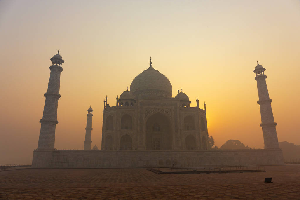  Taj Mahal in Agra