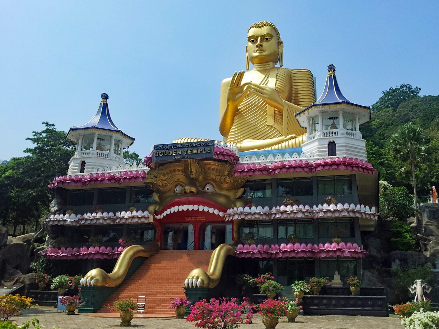 Dambulla Cave Temple