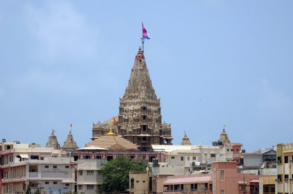  Dwarkadhish Temple.